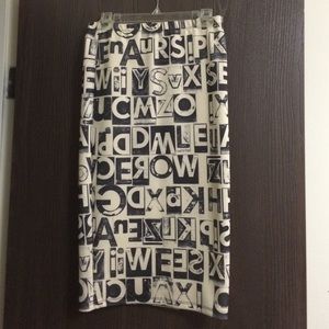 Lettered graphic fitted skirt