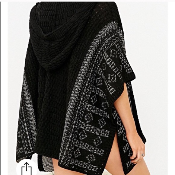 Urban Outfitters Hooded Kimono Poncho - Picture 2 of 4
