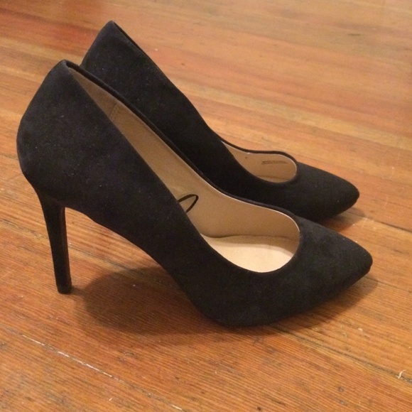 Black Pointed Toe Heel Size 10