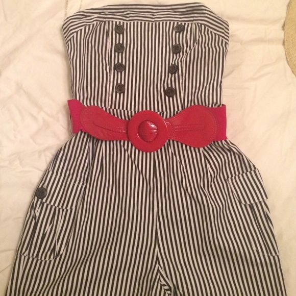 Striped romper - Picture 2 of 3