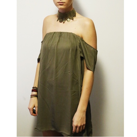 Tobi Dresses & Skirts - Tobi Showing Off Dress NWT