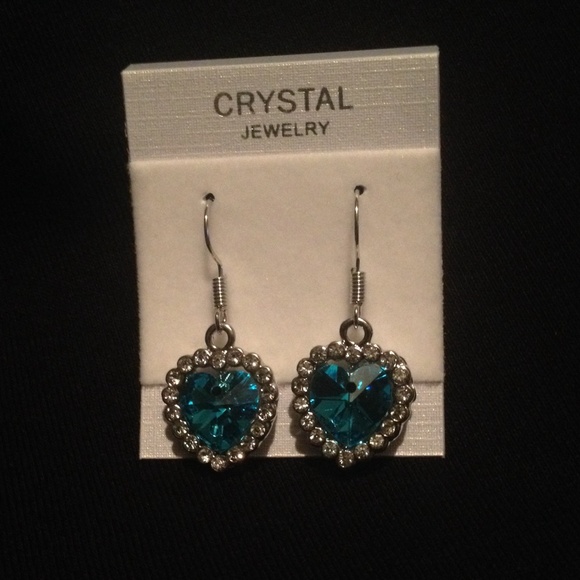 💎💙BLUE HEART DANGLE EARRINGS💙💎