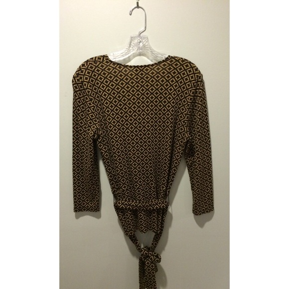 Patterned Top - Picture 2 of 4