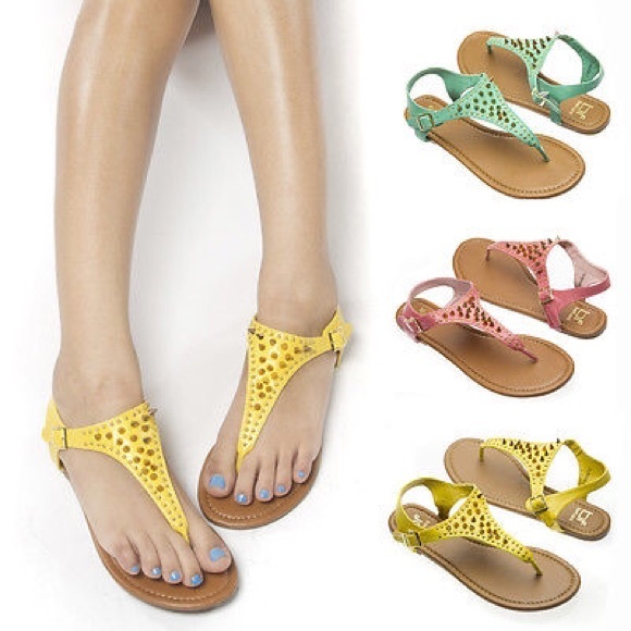 Spikes open toe thong flat gladiator sandal