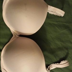 White body by victorias secret bra 38D