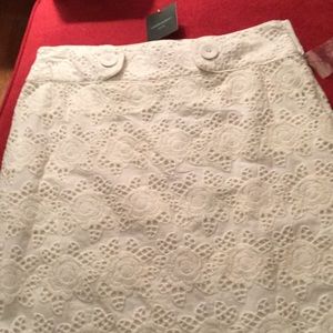 White lace lined skirt