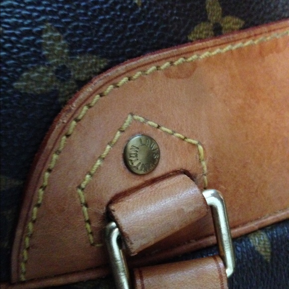 Louis Vutiion excursion bag - Picture 3 of 4