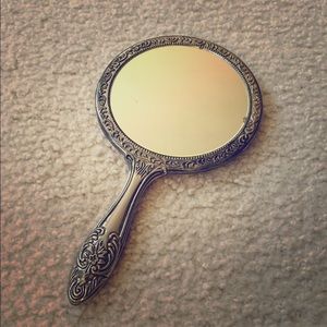 ⚠️️SOLD⚠️Vintage 80s Hand Mirror