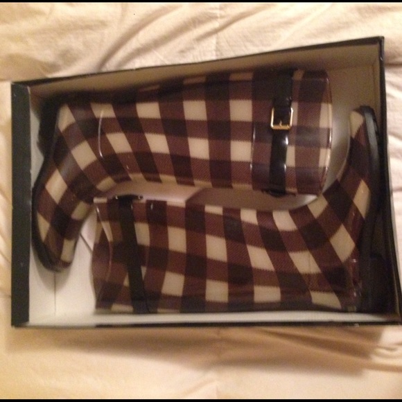 Ralph Lauren Plaid Rainboots- Brown/ Tan size 8 - Picture 3 of 4