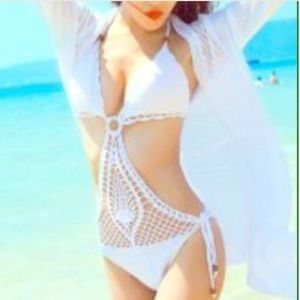 White knitted swim suit✨