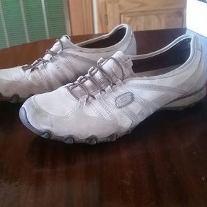 Skechers sneaker shoe