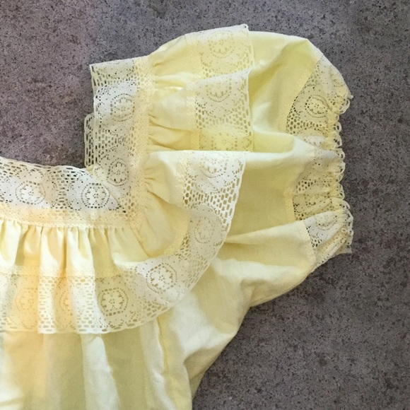 SQUARE UP......Beautiful yellow laces tops. - Picture 3 of 3