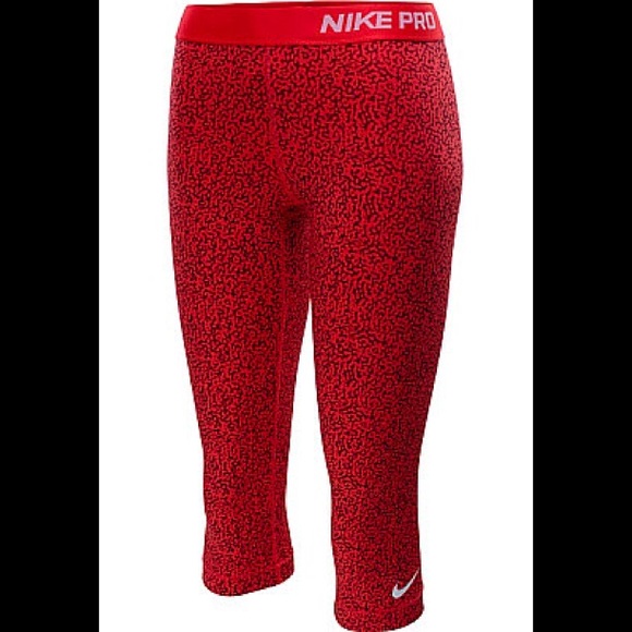 Nike - Pro Mezzo Printed Capris