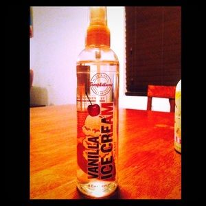 Bath & body works temptations vanilla ice cream ❤️