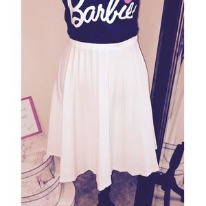 Skirts - White pleated skater skirt size 16 Skirts - White pleated skater skirt size 16