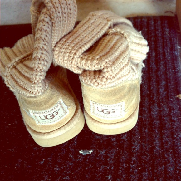 🎉SALE 🎉UGGS boots - Picture 1 of 4