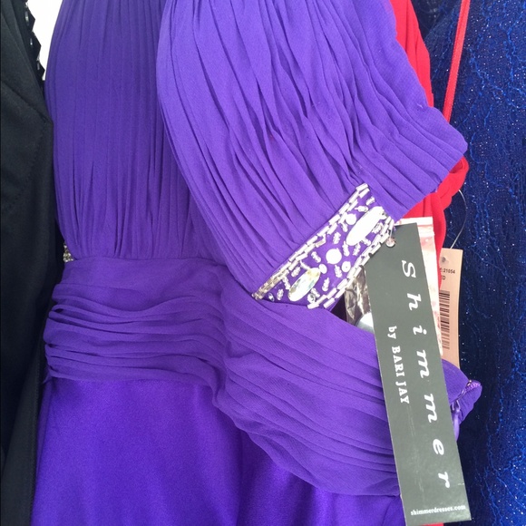 Dress - Picture 2 of 3