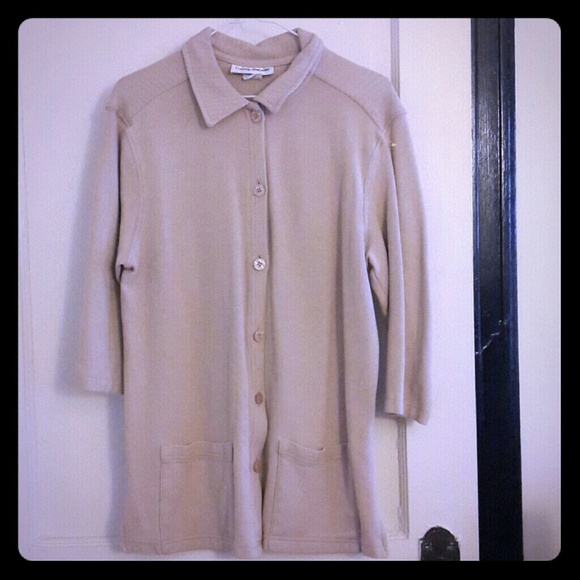 Sweater - Picture 1 of 2