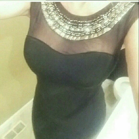 Bebe Dress - Picture 3 of 4