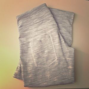 Lululemon Yoga Pants Summer Color! Size 4