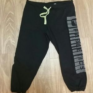 Fabletics Capris
