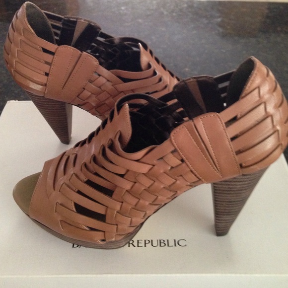 Banana Republic Heels