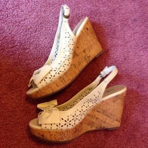 Perfect White Wedges