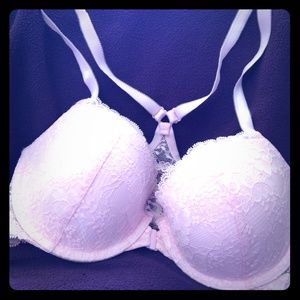 Light pink Victoria's Secret bra size 32 DD
