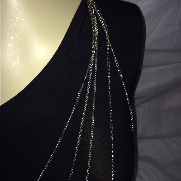 Elegant black top - Picture 2 of 4