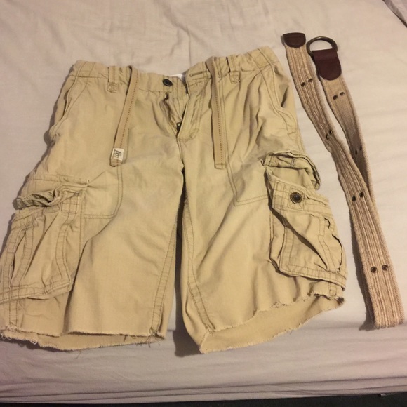 Men's Aeropostale shorts with belt