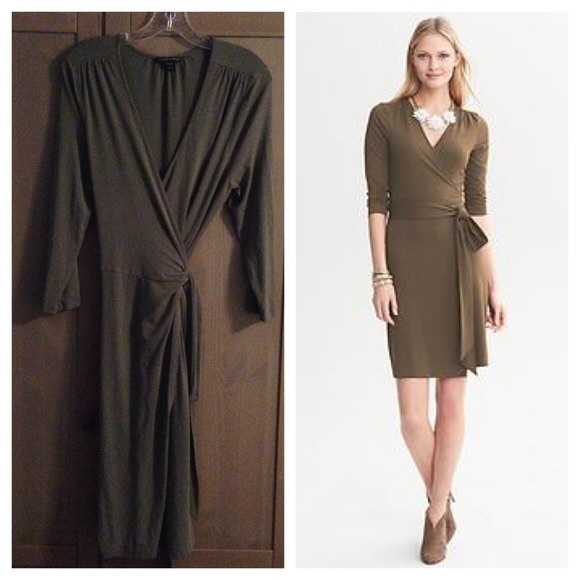 【sold】Banana republic Gemma wrap dress