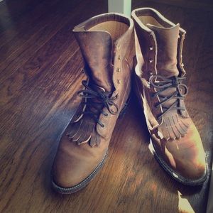 Gorgeous vintage leather boots size 7