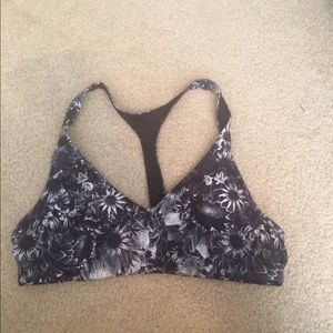 Lululemon sports bra!