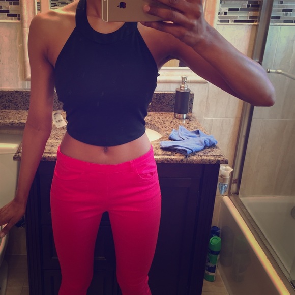 Halter crop top