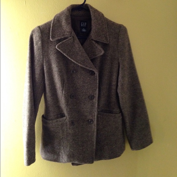Reduced wool pea coat