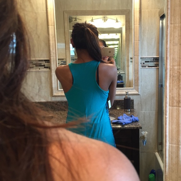 Sequined turquoise top - Picture 3 of 3