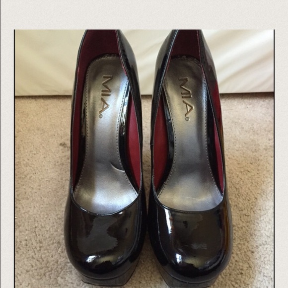 MIA pumps