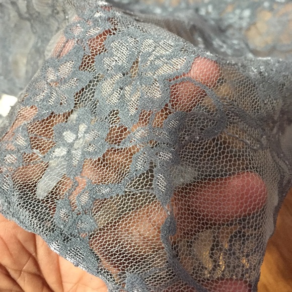 Graphite lace top - Picture 2 of 3
