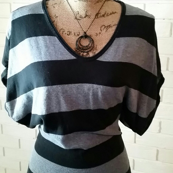 EXPRESS Top - Picture 2 of 4