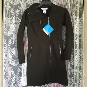 Columbia green coat with omni-shield.