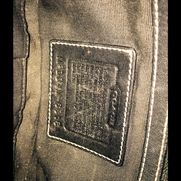 COACH signature handbag, authentic, black - Picture 3 of 4