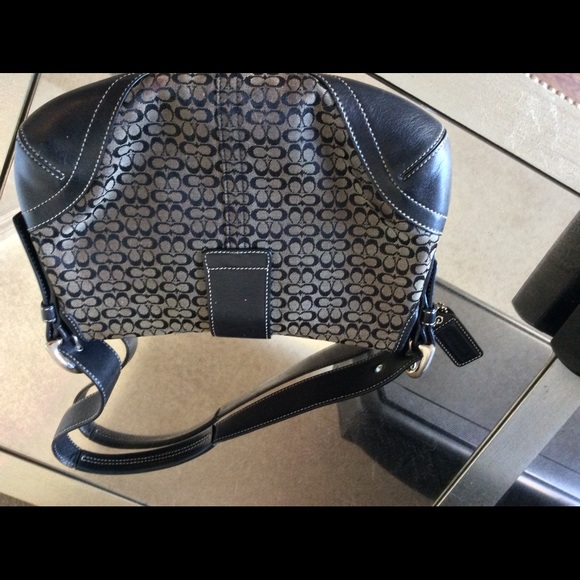COACH signature handbag, authentic, black - Picture 4 of 4