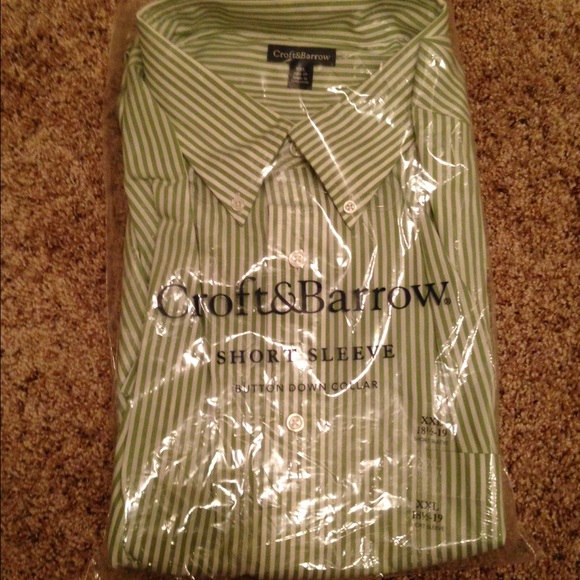 NWT Croft and Barrow Men's  dress shirt