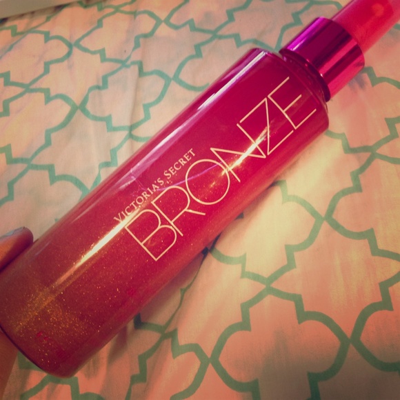 VS bronzing spray!