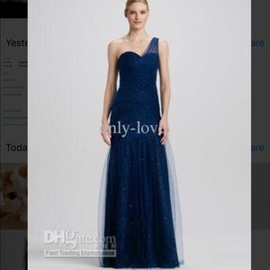 Monique lhuillier dress