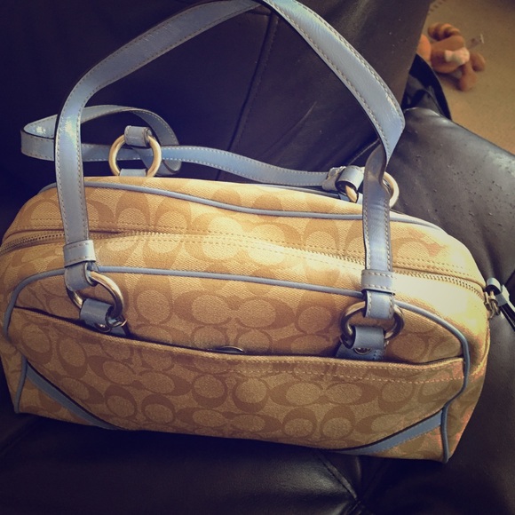 Coach auth nwot