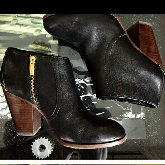 ISO Coach Black ankle booties