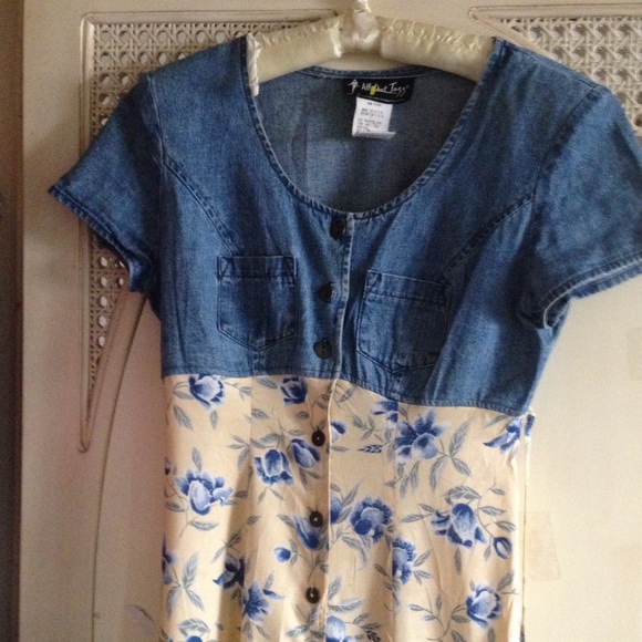 Ladies dress