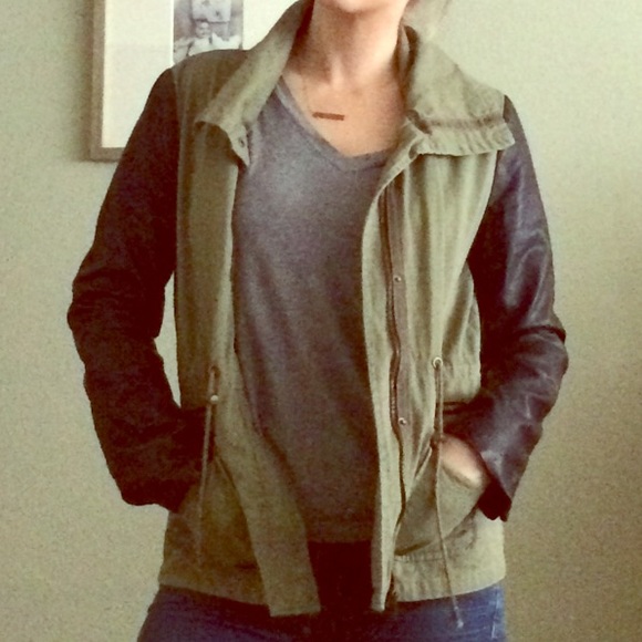 Forever 21 Jackets & Blazers - Army Jacket💥