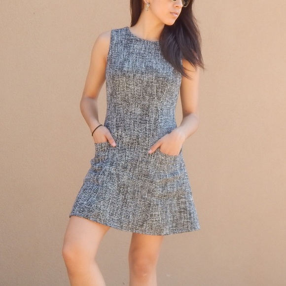 Grey woven vintage dress.🌻